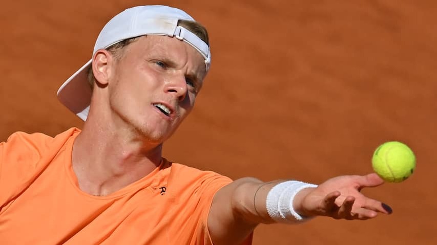 De Jong passes Van De Zandschulp and is new number two in the Netherlands