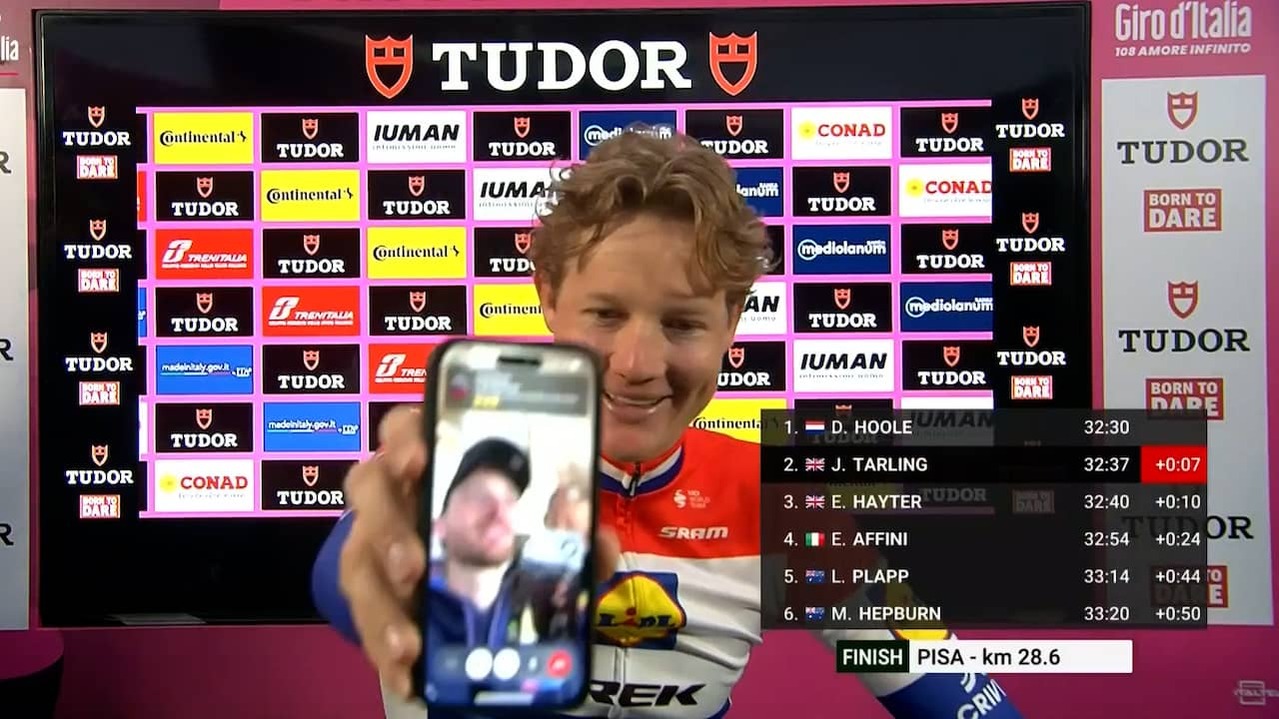 Image from Video: Daan Hole Calls Teammates On HotSeat Duration Time Trial in the Giro