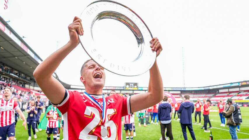 Droomweek PSV player Veerman with title and child: 'Analysts call what'