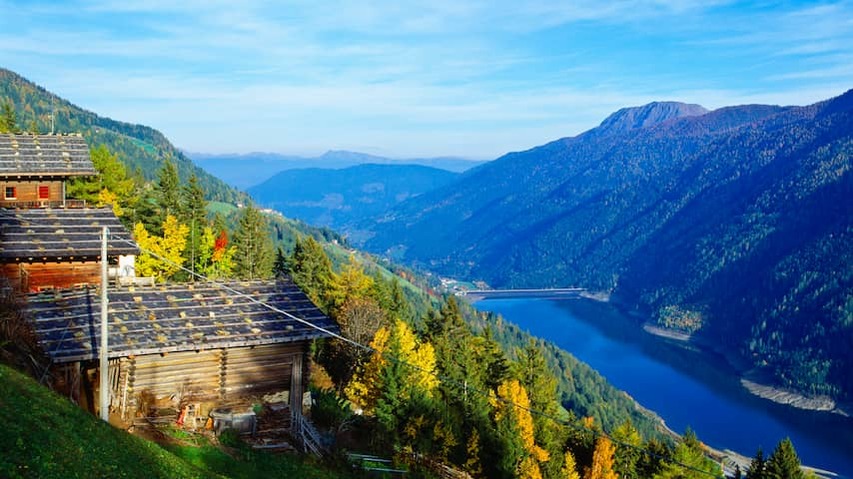 Italian reservoir loses thousands of liters of water per second due to leak