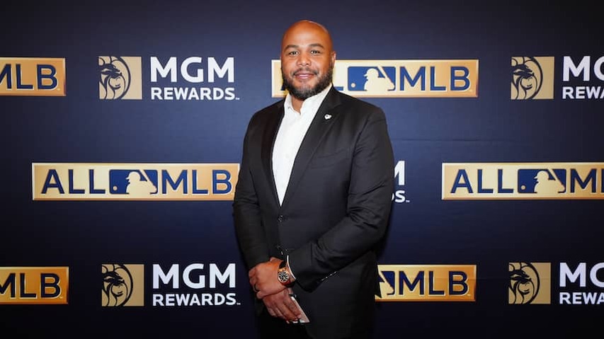 Former top player Jones becomes national coach Dutch baseball players at unofficial World Cup