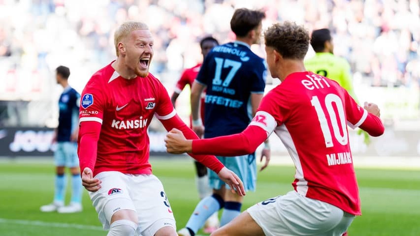 Meerdink leads AZ with Hattrick against Heerenveen to final European play-offs