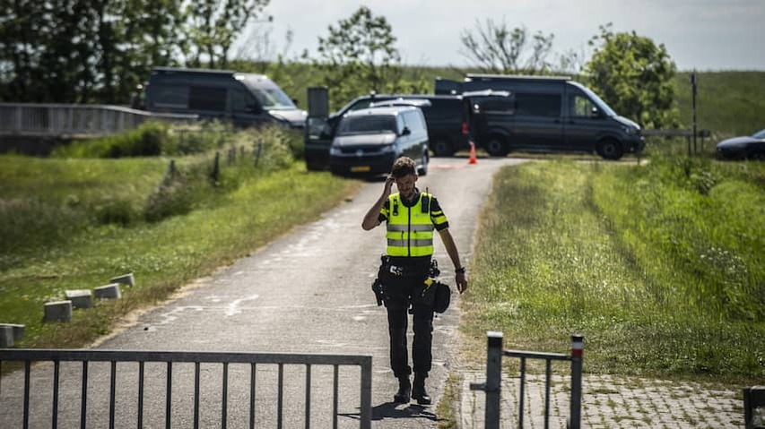Search for Jeffrey and Emma does not yield anything yet, police delivered by letter father