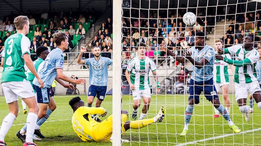 William II gets Tik from FC Dordrecht contrary to enforcement in Eredivisie