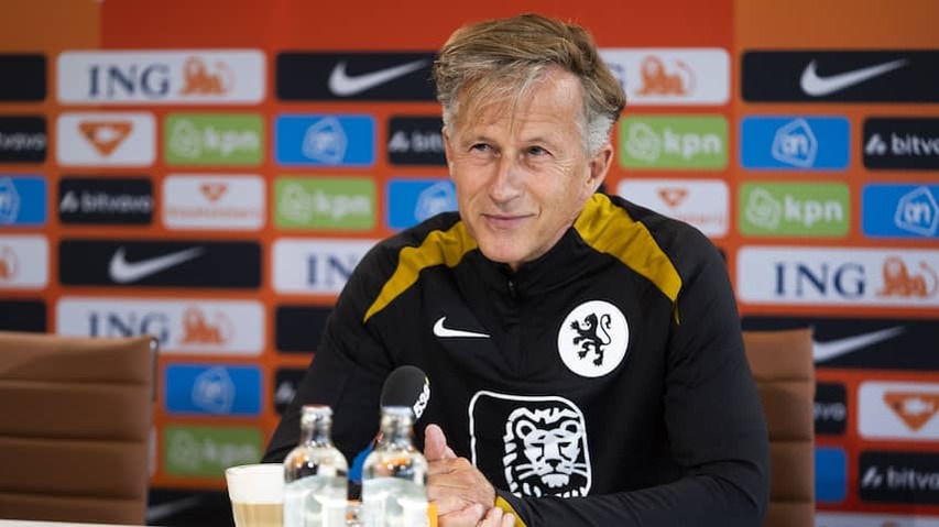 National coach Jonker surprised by Transfer Roord to Twente: 'Fell off my chair'