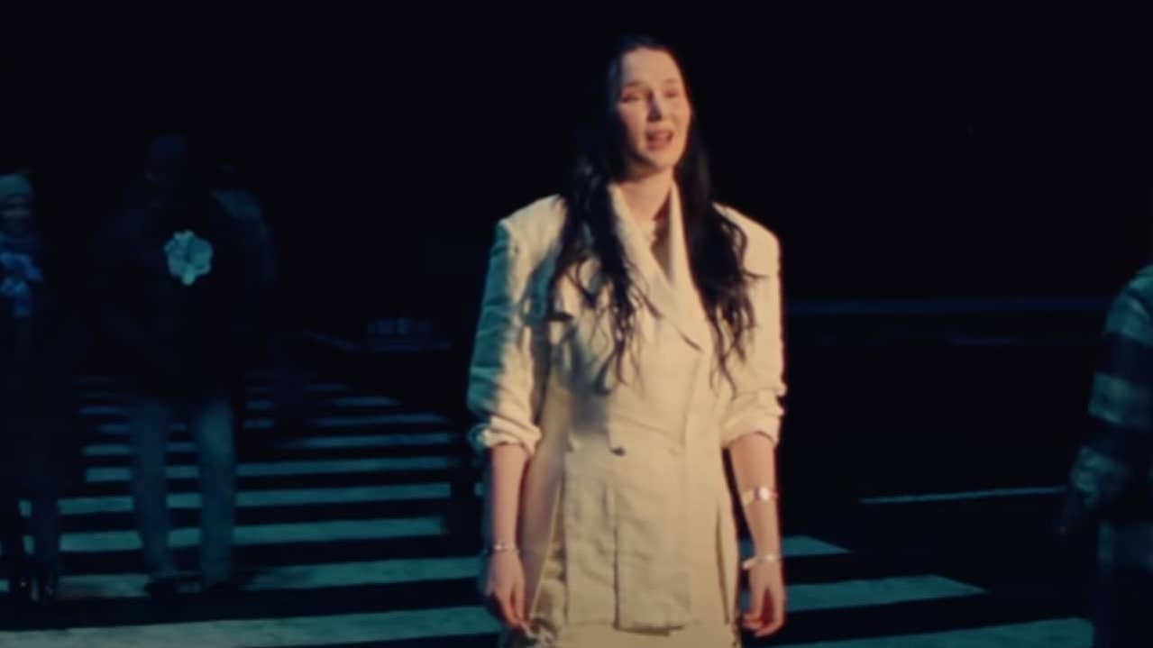 Image From Video: Switzerland - Zoë Më - Voyage