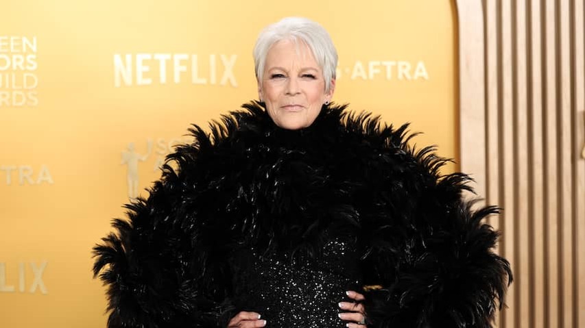 Jamie Lee Curtis went under the knife at the age of 25 after a mean remark