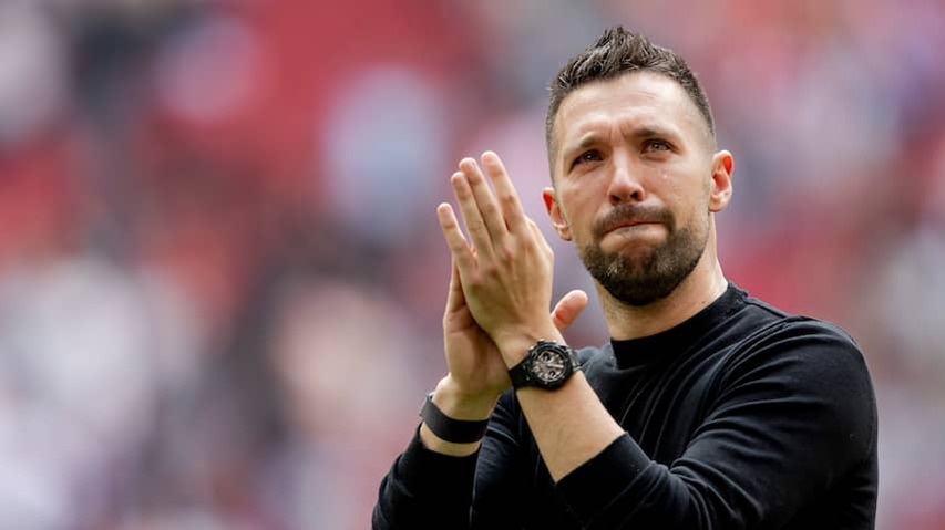 Fararian leaves Ajax as a trainer: 'We have a difference of insight'