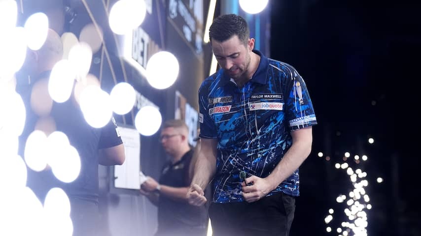 Humphries beats world champion Littler and wins Premier League
