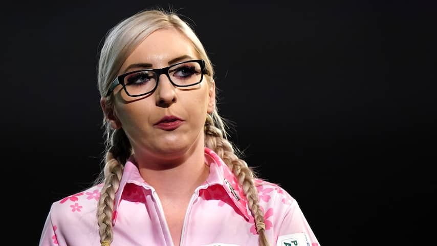 Fallon Sherrock will temporarily interrupt darts career due to kidney disease