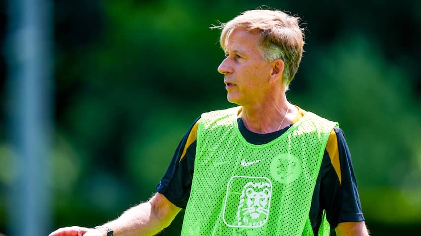 Jonker inspected training field in Switzerland to prevent new debacle
