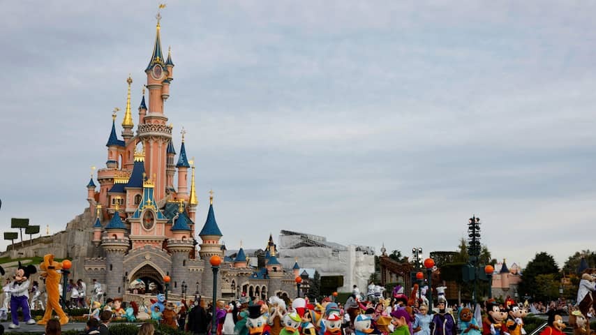 Brit who wanted to 'marry' with 9-year-old in Disneyland turns out to be convicted pedophile