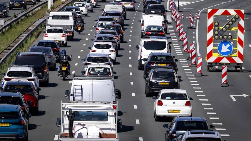 Traffic pressure lasts all afternoon in the run -up to Pentecost weekend