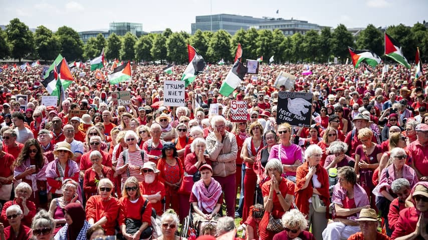 Organization reports 150,000 attendees at Rode Line Protest in The Hague