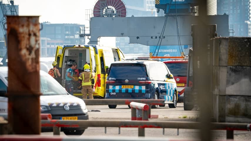 Two injured people's danger after fatal accident Rotterdamse Waalhaven