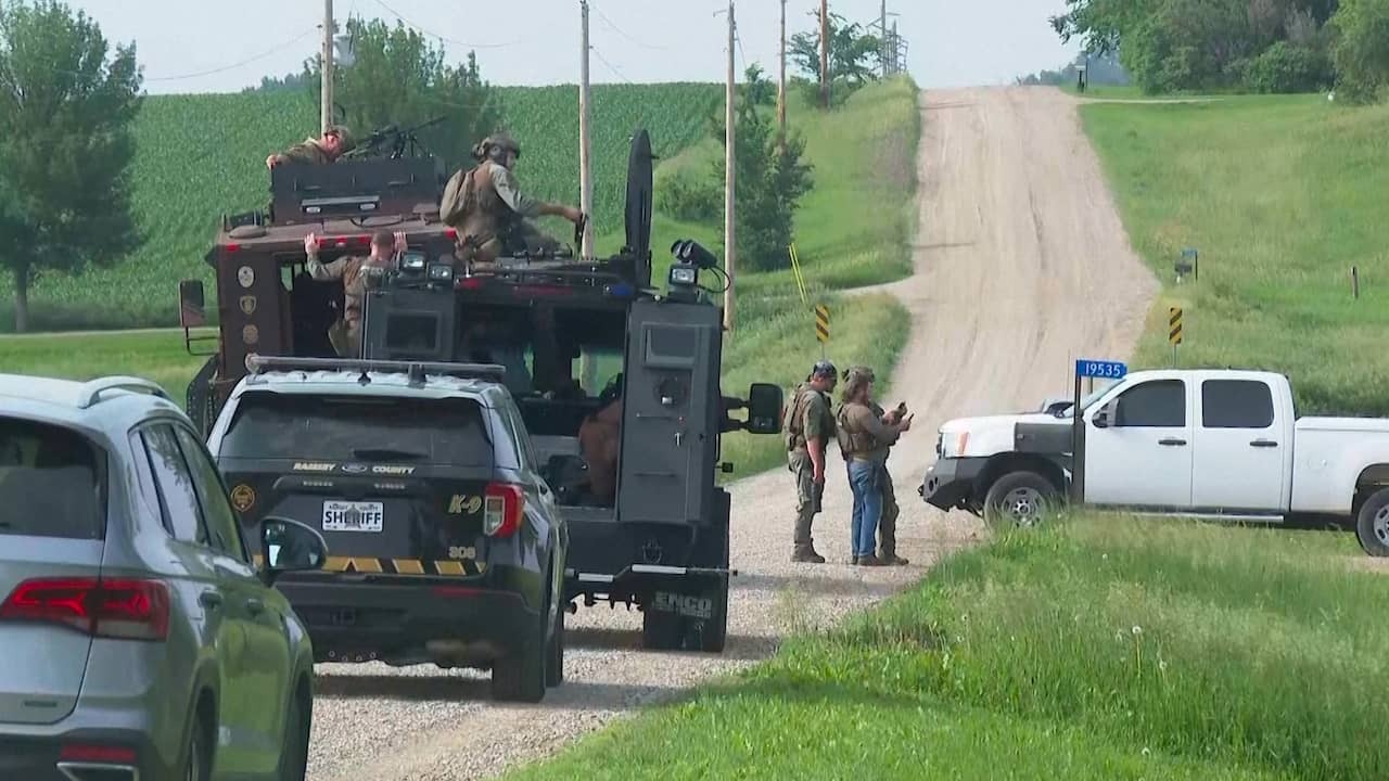 Image from Video: Huge police force on the move at Arrest Schutter Minnesota