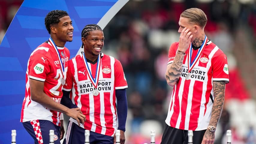 PSV does not light options and says goodbye to defenders Malacia and Karsdorp
