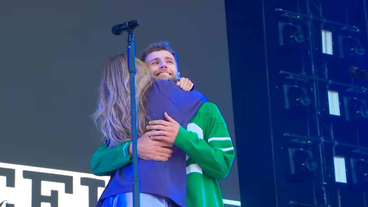 Image from Video: Freek gets thunderous applause at Concert at Sea