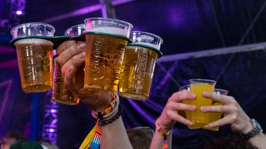 Asphalt becomes dance floor: Amsterdam celebrates a 750th anniversary with a party on A10