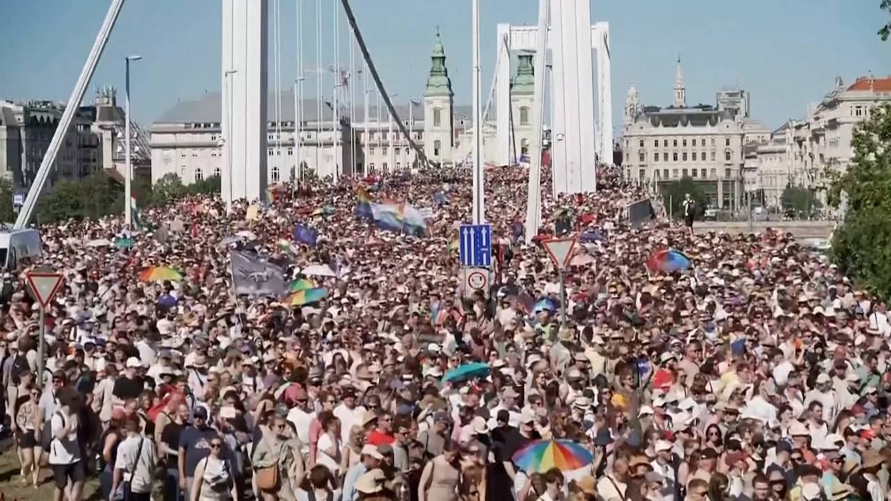 Image from Video: Tens of Thousands of People March in Banned Pride March in Budapest