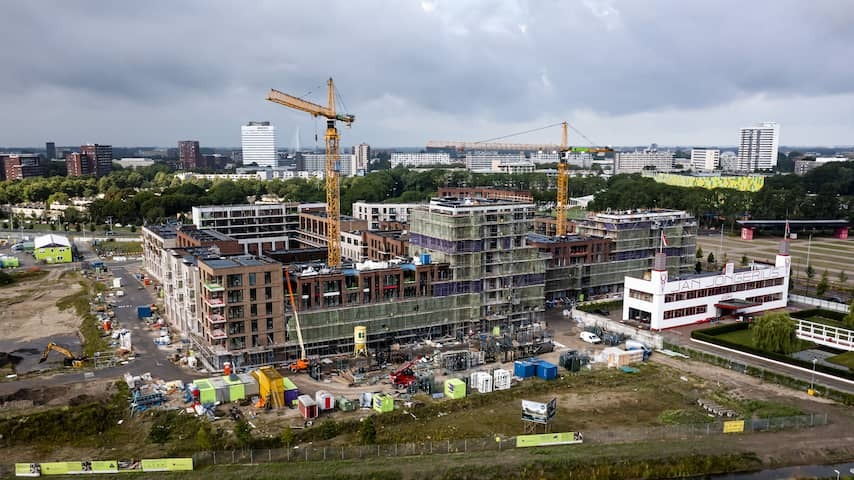 Housing is stopping, but the cabinet is showing more ambition now that it has fallen