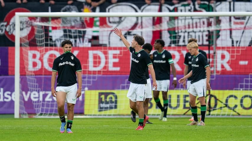 Jong Feyenoord grabs despite victory in Derby in addition to promotion to second division
