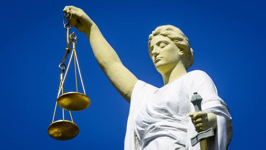 Man (22) gets forty months in prison for destruction of 117 graves in Utrecht
