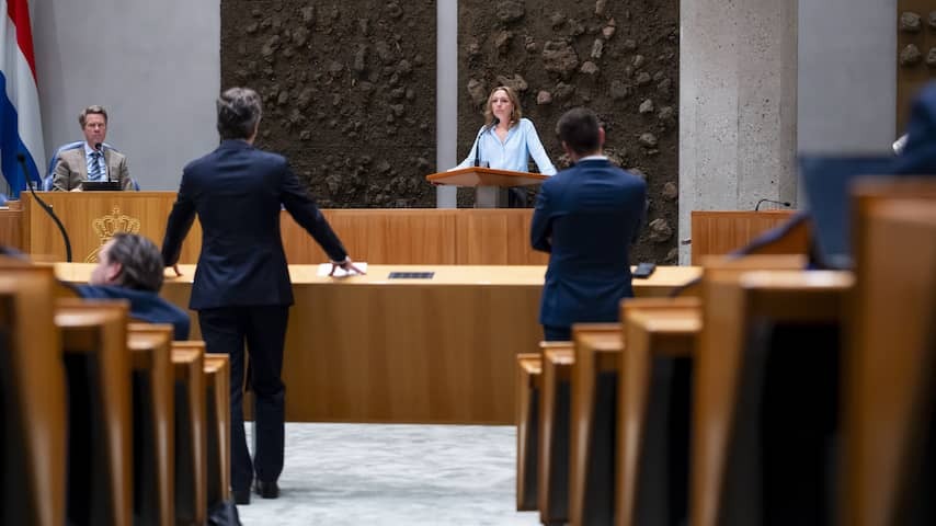 PVV puts asylum laws under pressure: 'Do not agree with weak extract'