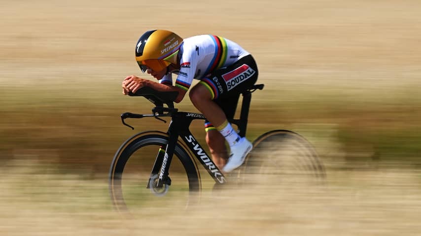 Evenepoel is class separate in time trial and conquers yellow sweater in Dauphiné