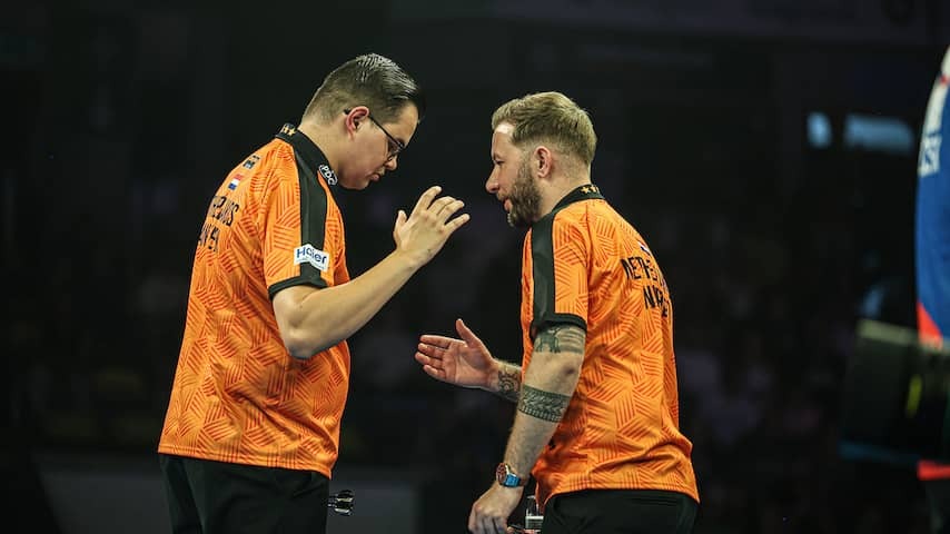 Noppert and Van Veen steam to semi -finals World Cup of Darts