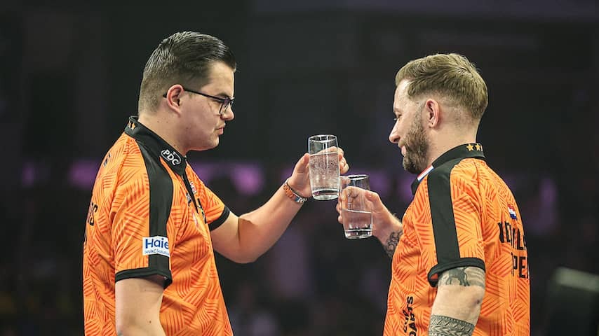 Noppert and Van Veen convincingly by on World Cup of Darts, Blamage for Belgians
