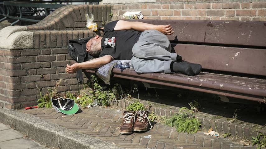 Amsterdam immediately stops fined homeless people who sleep outside