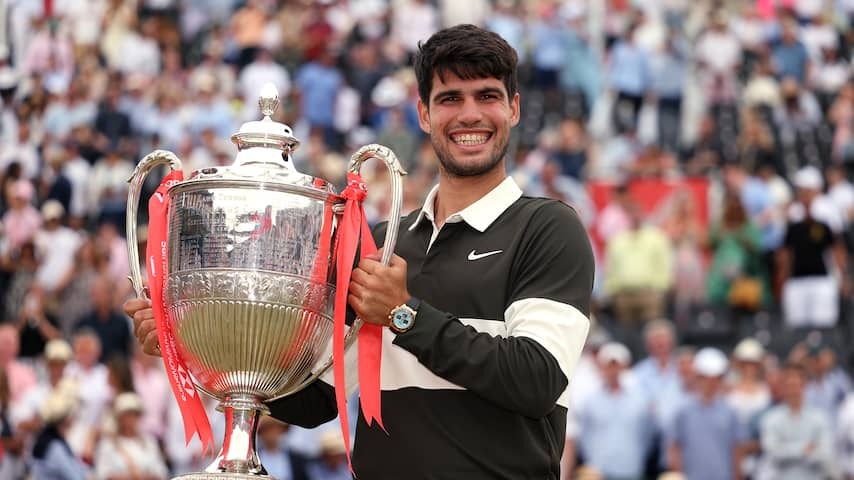 Alcaraz rods on and also wins Queen's in the run -up to Wimbledon