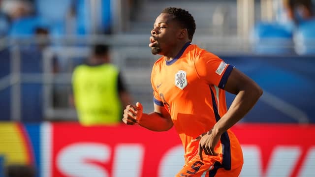 Image from Video: Ohio Spots The Keeper In The Wrong Position And Scores From Distance for Young Orange