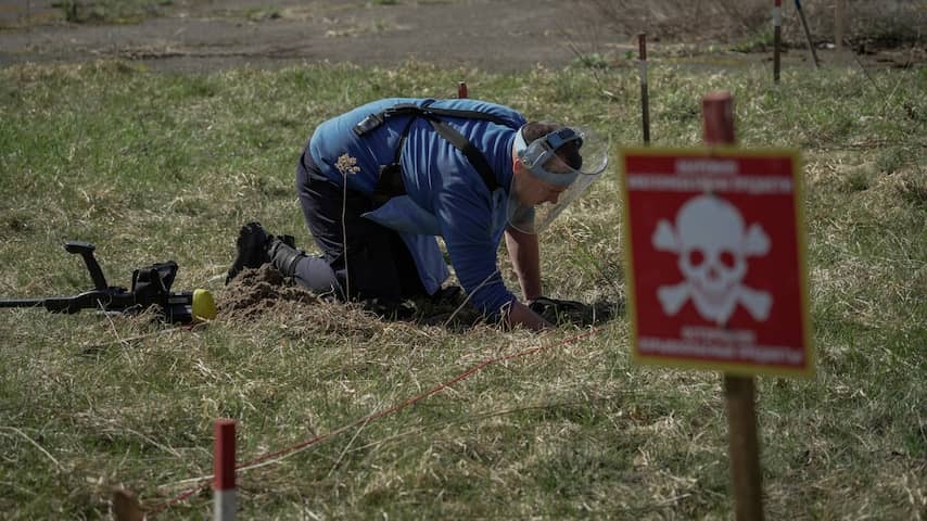Estonia and Lithuania initiate departure from Treaty against Landmines