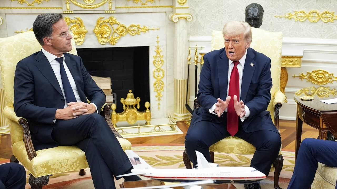 Image from video: Trump during meeting with Rutte: 'We are not happy with Russia'