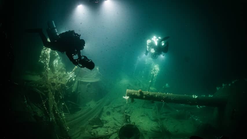 Team with Dutch diver finds sunken British frigate from First World War