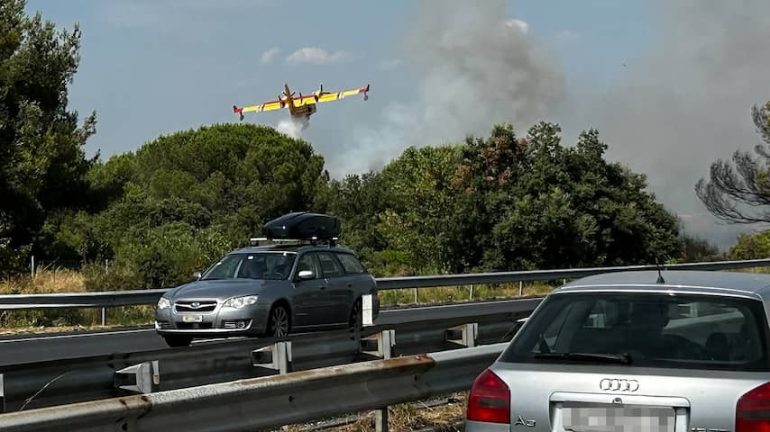 Dutch people through southern European forest fires in the traffic jam: 'Stand still for six hours'