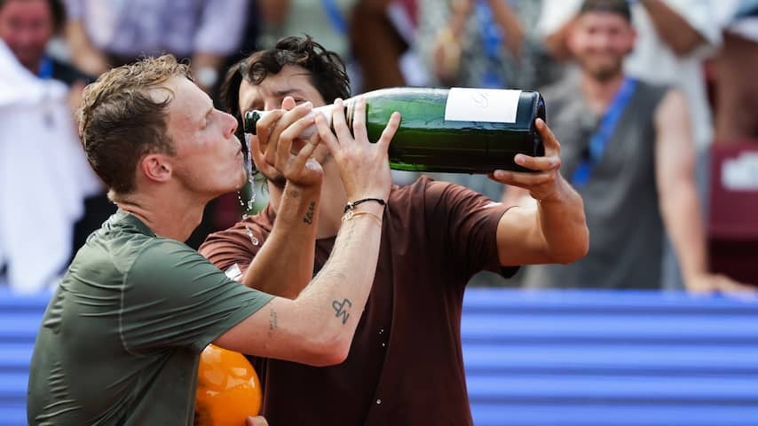 De Jong rises 23 places after Topweek, Van de Zandschulp outside Top 100