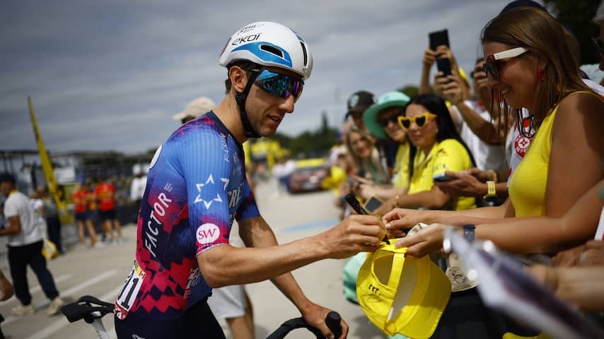 Tour rider Woods had 'Dumoulin moment' during flight: 'Rented a camper in'