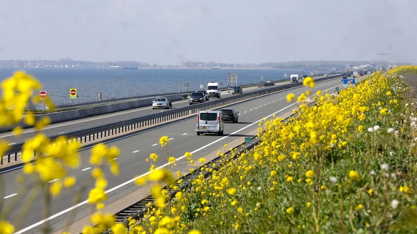 Again technical problems at Afsluitdijk, but this time not due to heat