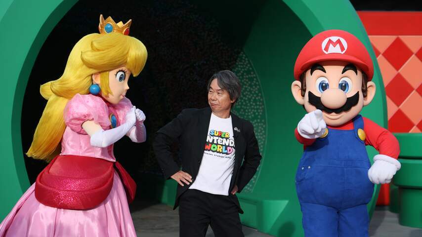 Game figures Mario and Princess Peach are 'just friends' according to Nintendo