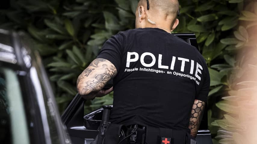 320,000 cigarettes confiscated at the raid into an illegal factory in Stroe
