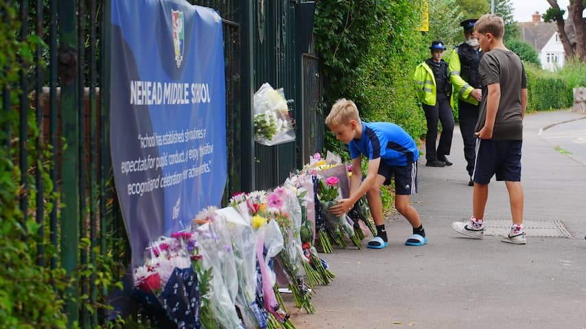 Six more children in hospital after serious accident with British school bus