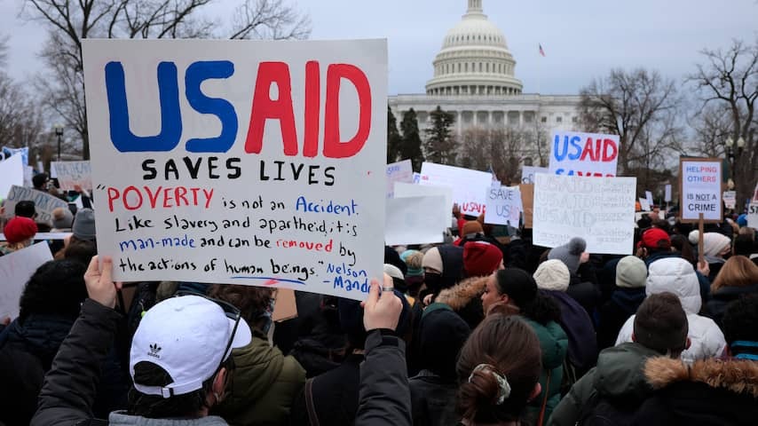 Congress vs agrees with substantial cuts to foreign help: 'big blow'
