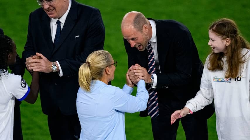 English media cheered Wiegman after European profit: "Queen of Coaching"