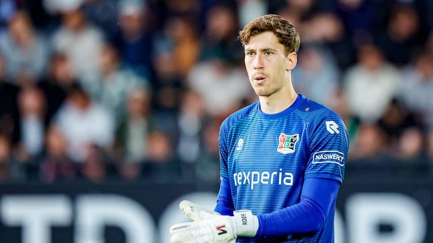 NEC sells goalkeeper Roefs for record amount of 10 million to Sunderland