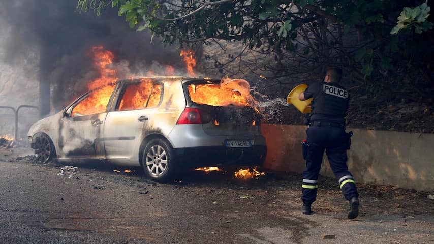 Marseille according to Mayor 'in War' with natural fire on the outskirts of the city