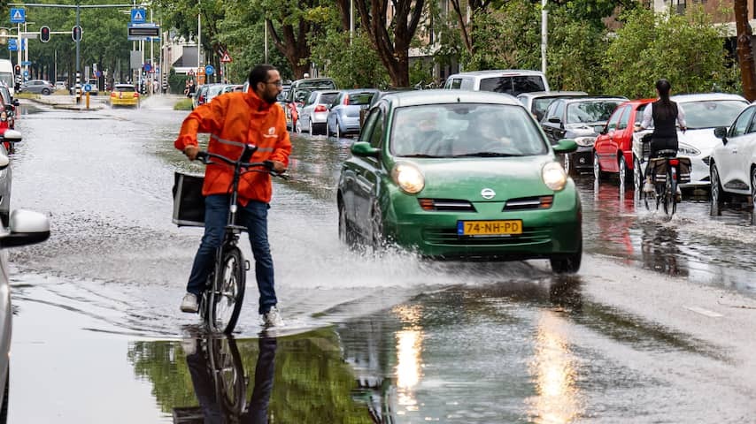 Streets Zandvoort flooded by Hoosbui, lightning in the house in Nieuwkoop