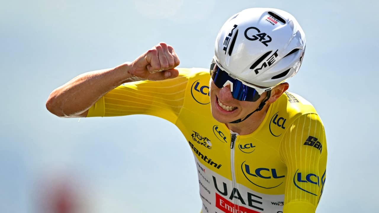 Image from Video: Pogacar comes over finish with a climbing fist and wins climbing time trial tour